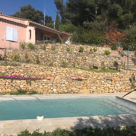 Hauteurs De Toulon : Charmant Studio Piscine 외부 사진