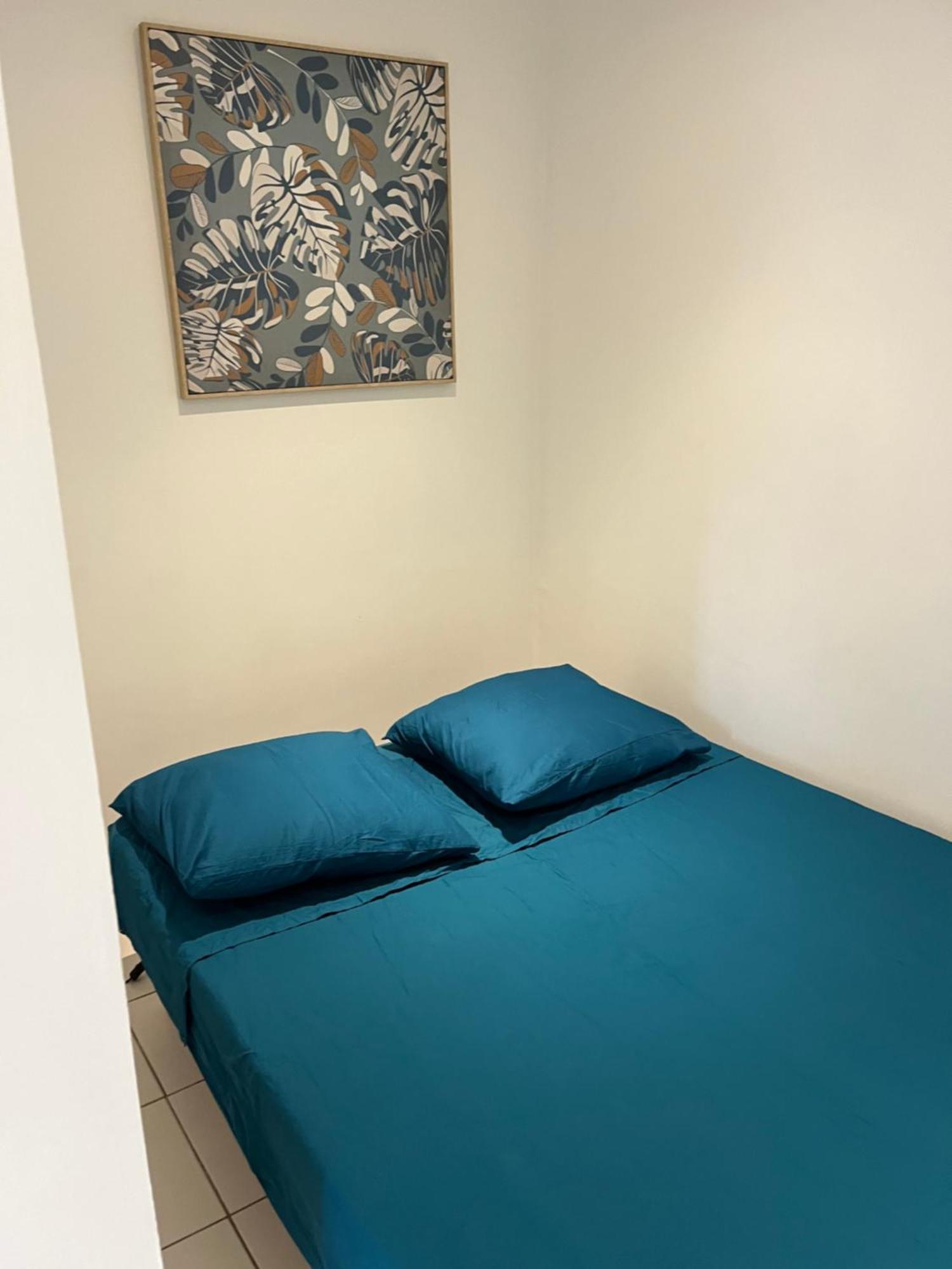 Hauteurs De Toulon : Charmant Studio Piscine 외부 사진